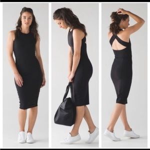 EUC LuluLemon Picnic Play Dress - Sz8